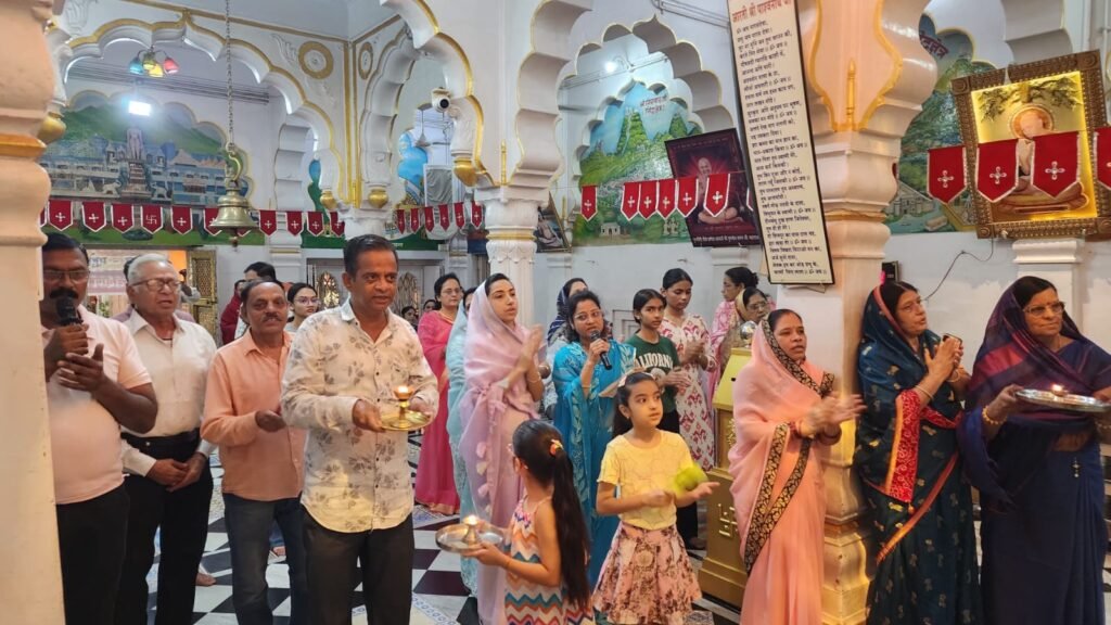 विनय मोक्ष का द्वार है जीवन में विनय का आना अत्यंत आवश्यक है, ,,संजय जी शास्त्री,,