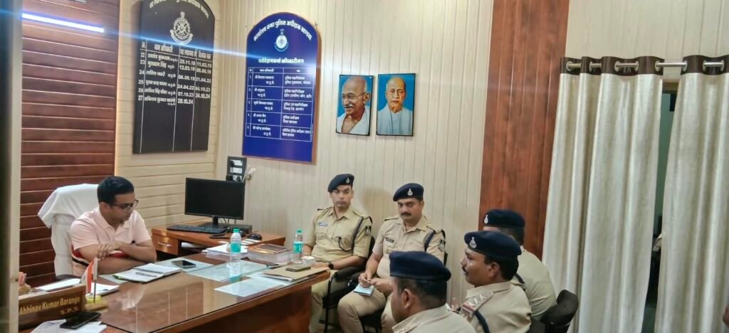 गणेशोत्सव पर्व को लेकर पुलिस ने की कानून व्यवस्था एवं सुरक्षा संबंधी तैयारियों की समीक्षा