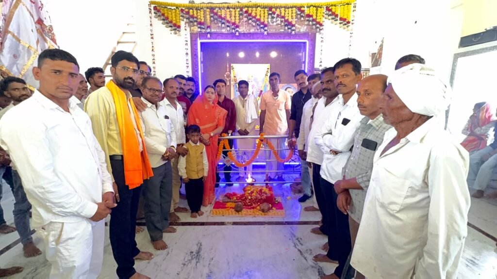अमोदा में बाबा रामदेव जी की जन्मजयंती पर आयोजित चल समारोह एवं अन्नकूट महोत्सव में शामिल हुईं विधायक कंचन तनवे
