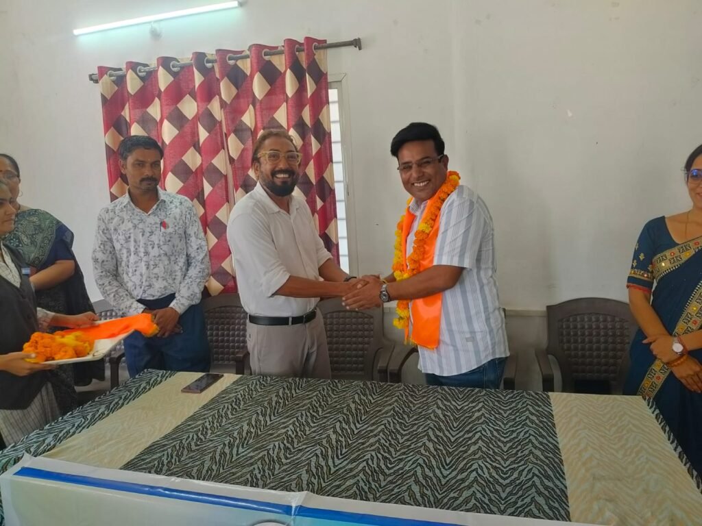 सेवा संकल्प अभियान के तहत बेन्स पब्लिक स्कूल पहुंचे भाजपा जिला उपाध्यक्ष, ,,प्रियांशु चौरे,,