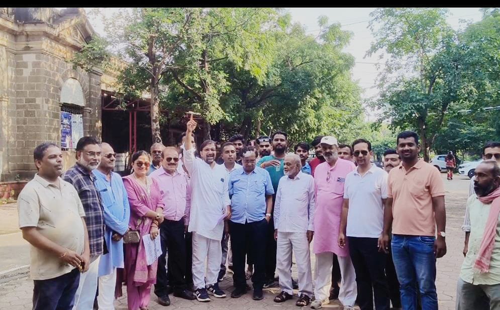 *सीवरेज मामले के विषय में युवा कांग्रेस ने कलेक्टर को सौंपा ज्ञापन*