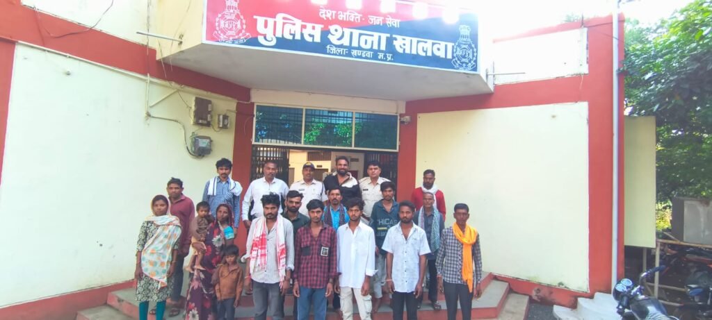 महाराष्ट्र में रोके गए 22 मजदूरों को खण्डवा पुलिस सकुशल वापस लाई*