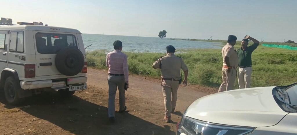 थाना किल्लोद क्षेत्र के ग्राम भंवरली में नवदुर्गा प्रतिमा विसर्जन स्थल का पुलिस अधीक्षक श्री अगम जैन ने किया निरीक्षण*