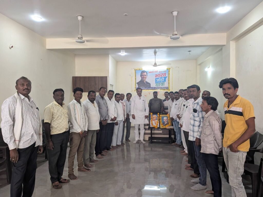 गांधी-शास्त्री जयंती पर पुनासा में कांग्रेसजनों ने किया महापुरुषों का स्मरण