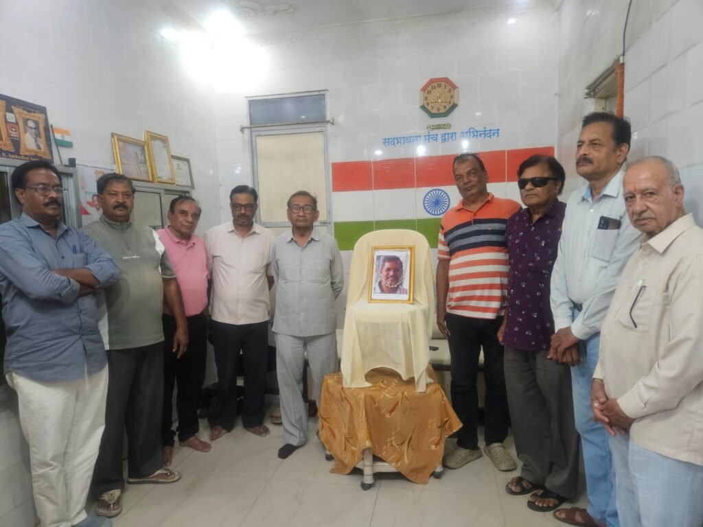 सद्भावना मंच ने मुंशी प्रेमचंद को याद किया नाना पाटेकर को दी श्रद्धांजलि*