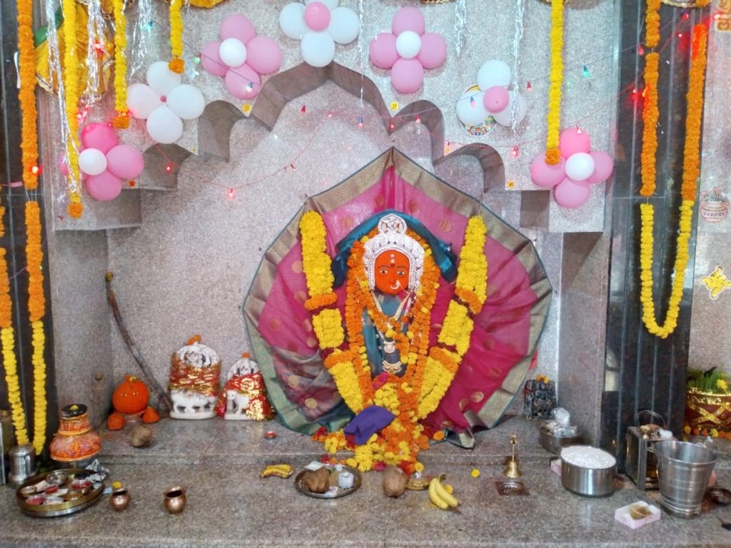 # तीन रूपों में दर्शन देती हैं मां बड़ी तुलजा भवानी, नवरात्र में उमड़ रहे श्रद्धालु