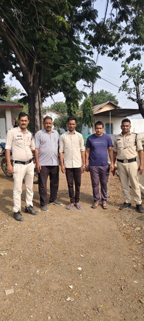 ऑपरेशन खोज के तहत पंधाना पुलिस की कार्रवाई, मुंबई से 02 स्थाई वारंटी गिरफ्तार*